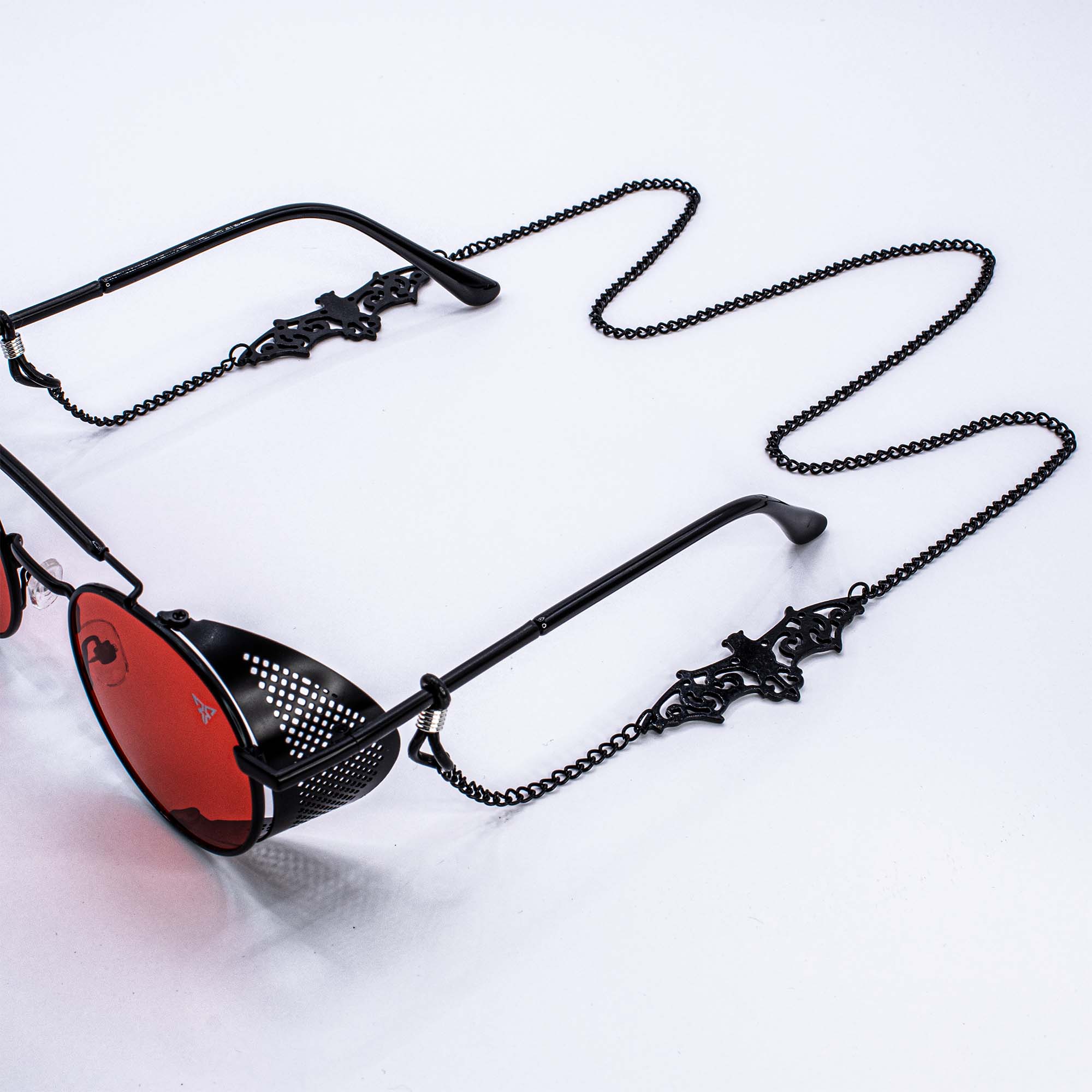 brillenketting 'bat' aan rode rave bril dimensio