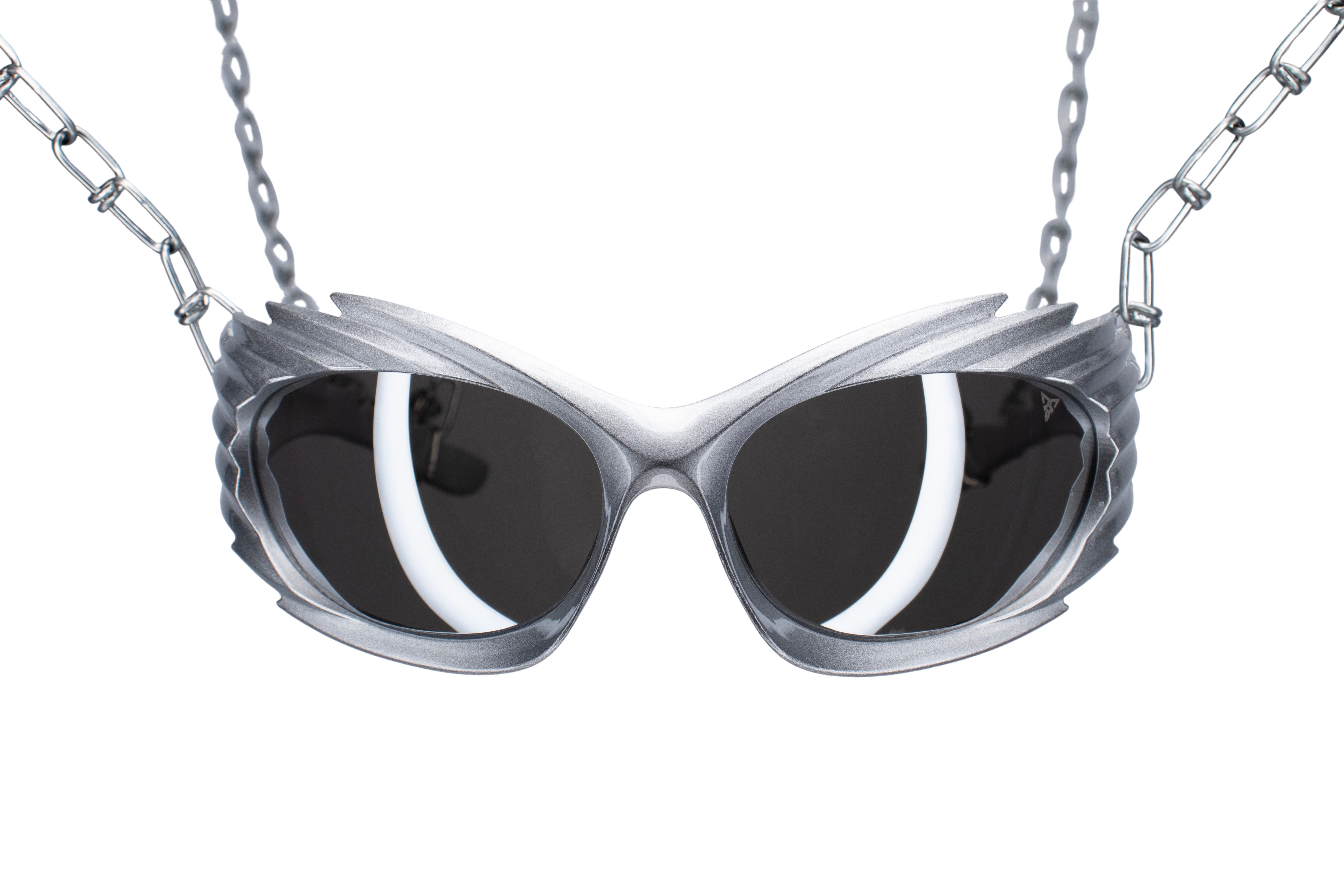 silver rave glasses 'Inferno' techno festival #kleur_zilver