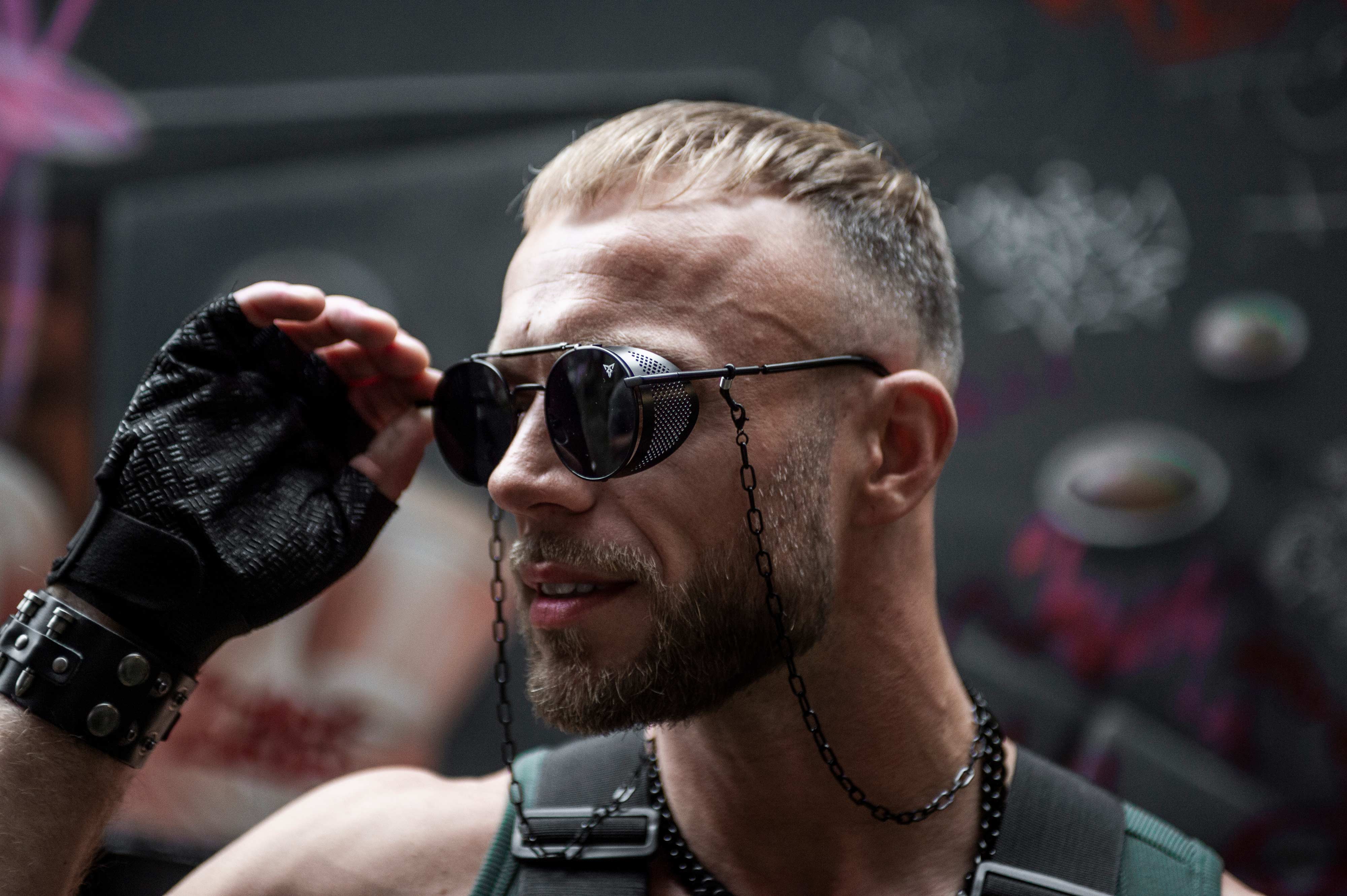 boy dimencio black zwart rave zonnebril sunglasses techno punk