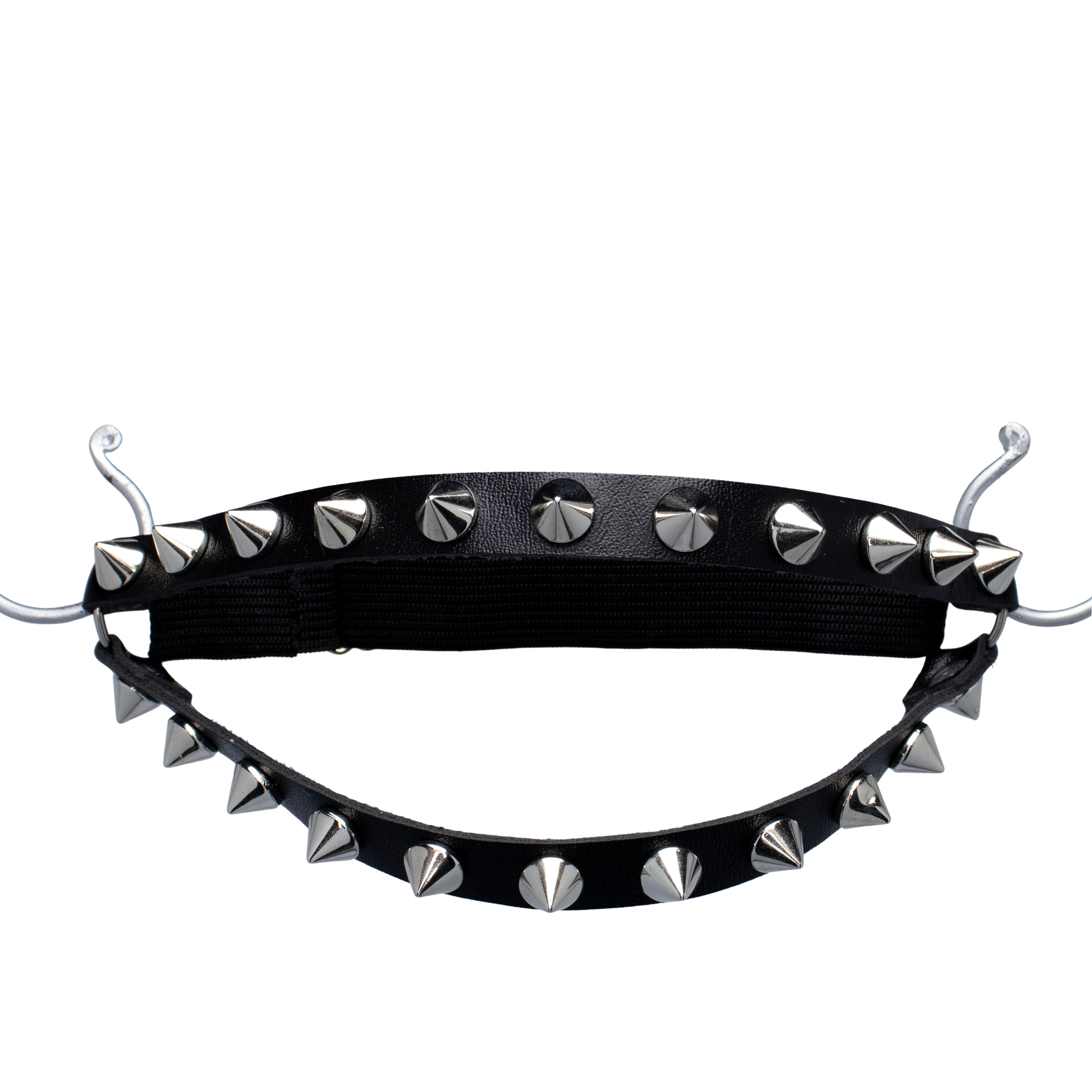 zwarte rave beenharnas met zilveren spikes