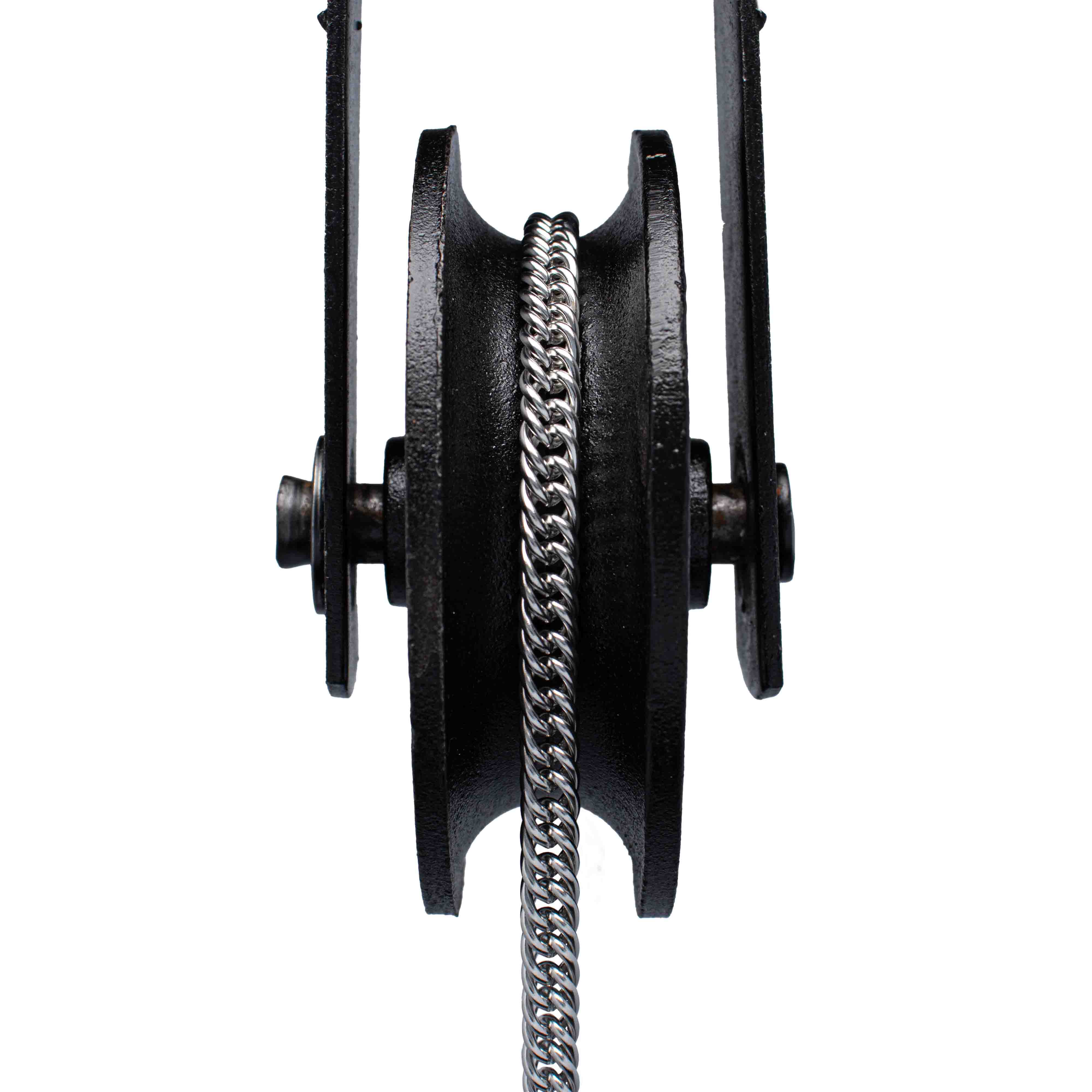 Zilveren rave ketting 'heartbreaker' close up