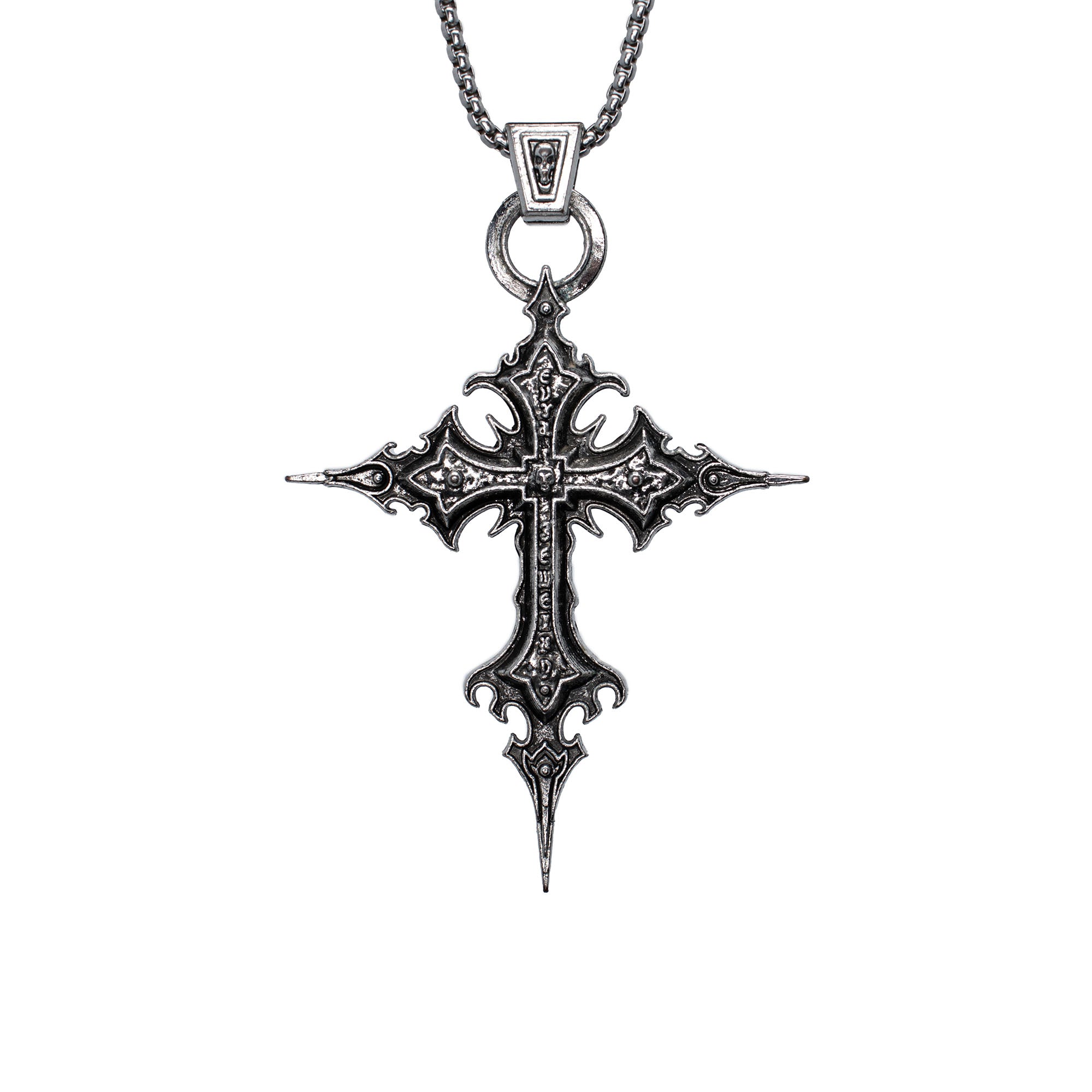 Foto zoom achterzijde 'Dark Cross' rave ketting van RARE RAVERS, een zilveren ketting met een groot kruis van 8,5 cm, perfect voor een unieke en opvallende rave- of techno-look.